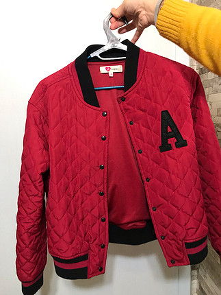 Kırmızı spor düğmeli ceket 