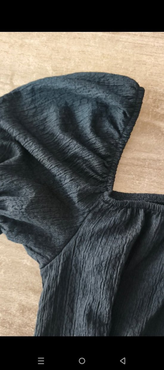 Siyah Kısa Kollu Fırfırlı Kadın Bluz - Görsel 3