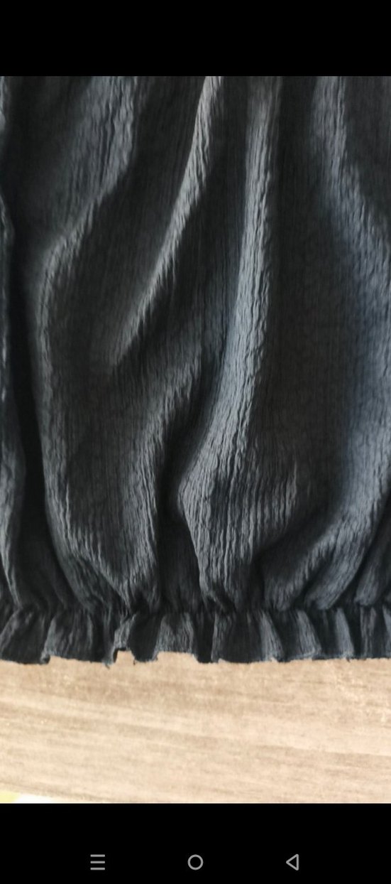 Siyah Kısa Kollu Fırfırlı Kadın Bluz - Görsel 4