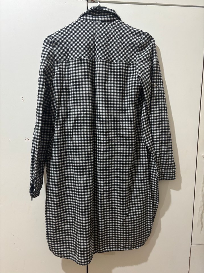 Düğmeli Gri Ekose Uzun Kollu Kadın Gömlek Yırtmaçlı - Görsel 2