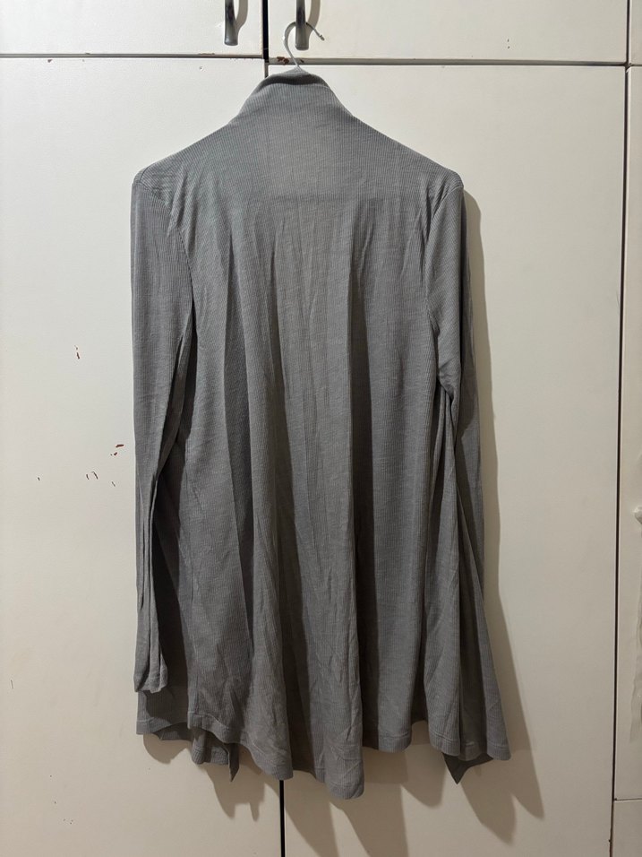 Gri Dökümlü Keten Midi Kadın İnce Hırka - Görsel 2