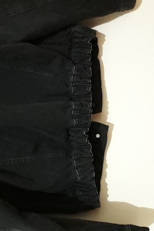 l Beden siyah Renk Bir iki kere giyilmiş beli lastikli bel üstü siyah kot ceket