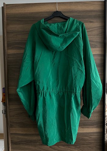 Kadın Yeşil Yağmurluk - Görsel 3