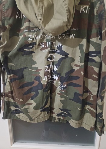 Kamuflaj Desenli kadın Midi Yağmurluk - Görsel 6