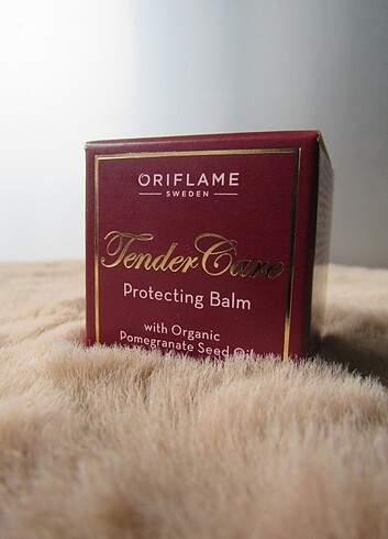 Oriflame Oriflame Tender Care Nar Çekirdeği Yağı Özlü Dudak Balmı