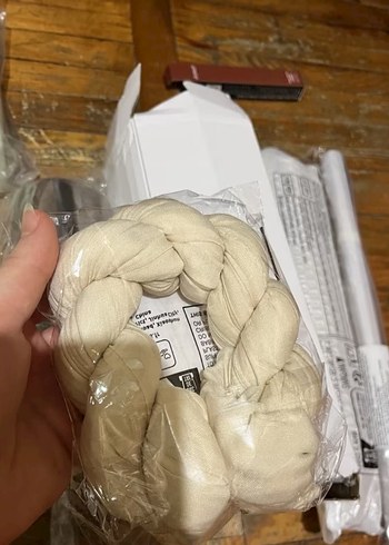 Modern Klasik Parlak Fildişi Beyazı Masa Örtüsü - Görsel 3