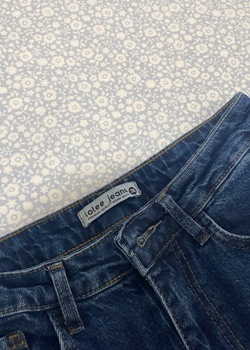 Lacivert Dantel Detaylı Kadın Midi Boy Jean - Görsel 4