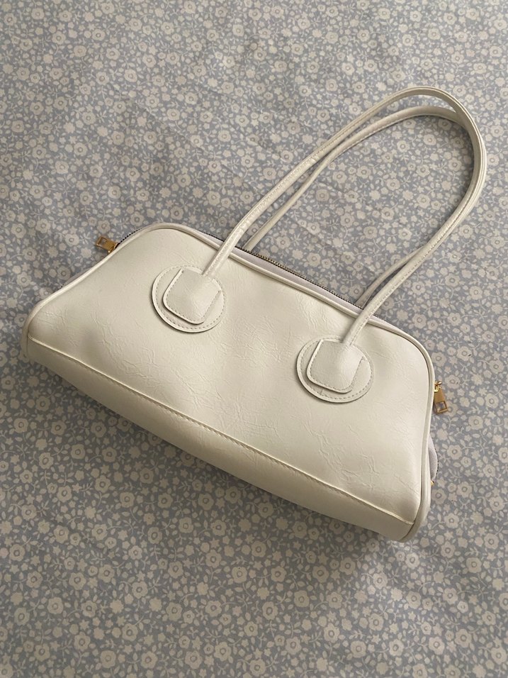 Beyaz çok yumuşak çanta - Görsel 2