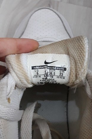 36 Beden beyaz Renk Nike orijinal spor ayakkabı