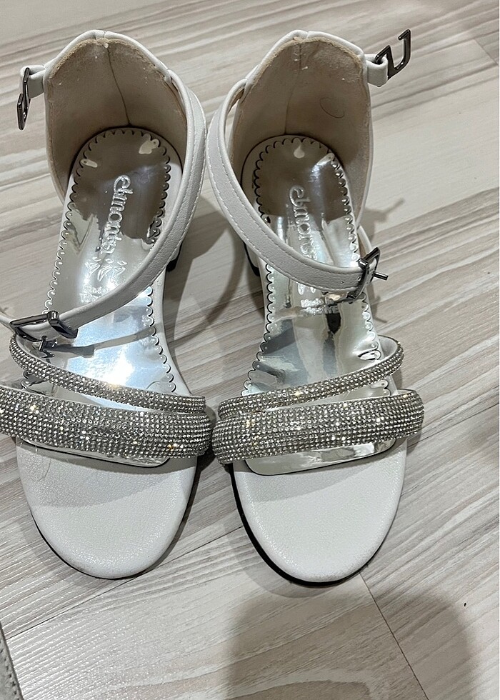 topuklu çocuk sandalet - Görsel 5