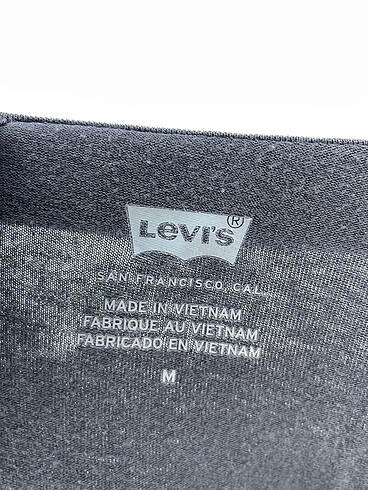 m Beden gri Renk Levis Bluz %70 İndirimli.
