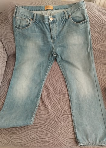Mudo Acik Mavi Yikamali Denim Jean