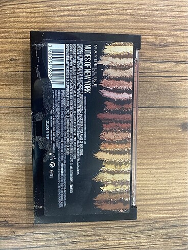 Beden Maybelline nude far paleti