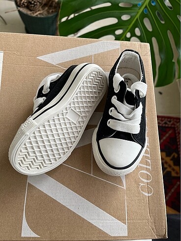 23 Beden Converse ayakkabı