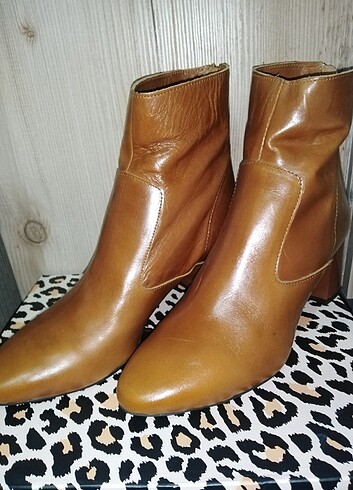 Mango bir kere giyildi 