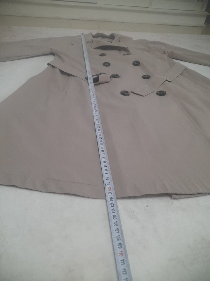 Benin Style Bej Düğmeli Midi Kadın Trençkot - Görsel 5