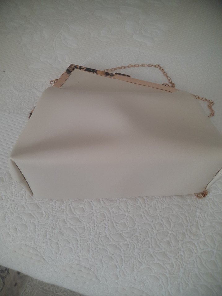 Moom Bag ,Ekru Yumuşak,zincir Detaylı Kadın Çanta - Görsel 4