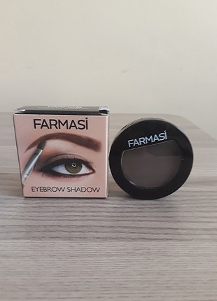 Kaş fari ve fırçası