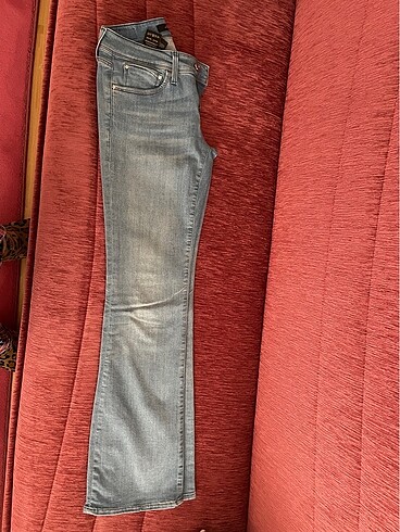 26 Beden Mavi Jean
