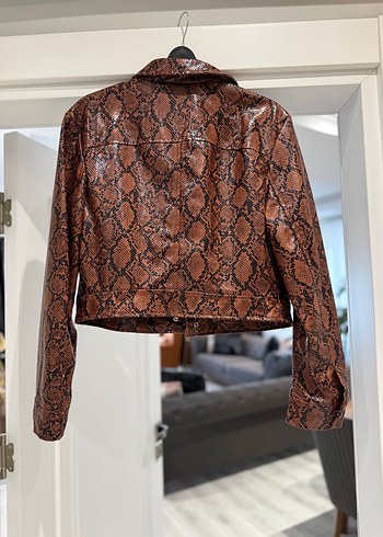 Stradivarius Kahverengi Yılan Derisi Desenli Deri Ceket - Görsel 2