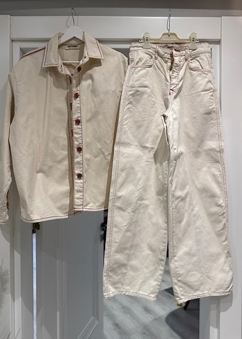 Düğmeli Beyaz Kadın Takım - Görsel 2