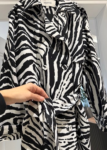 Zebra Desenli Kadın Uzun Trench Coat - Görsel 2