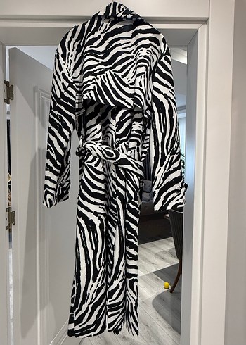 Zebra Desenli Kadın Uzun Trench Coat - Görsel 3