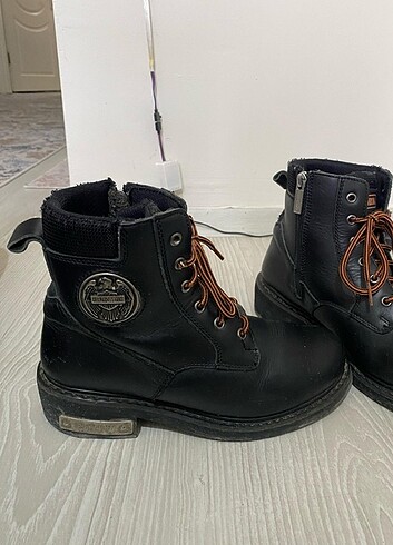 39 Beden siyah Renk Harley Davidson bot