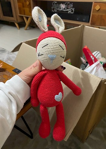 Kırmızı Örgü Tavşan Peluş Oyuncak