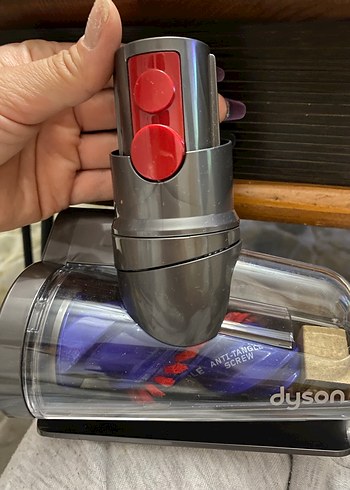 Beden Kırmızı Süpürge Ucu Aparatı