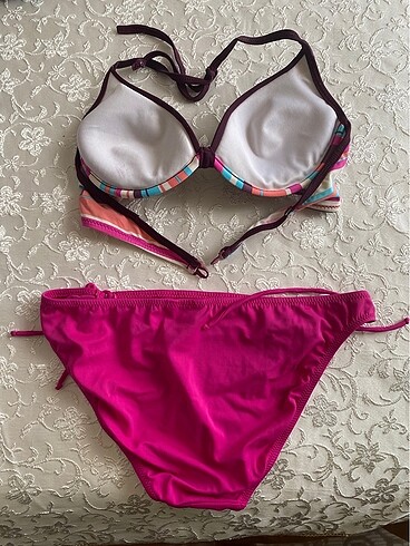 m Beden Sıfırdan farksız 4 lü bikini takımı