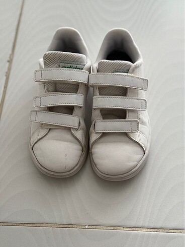 Temiz adidas ayakkabı