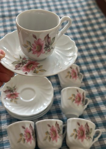 Pembe Çiçek Desenli Beyaz Porselen Fincan Takımı - Görsel 3