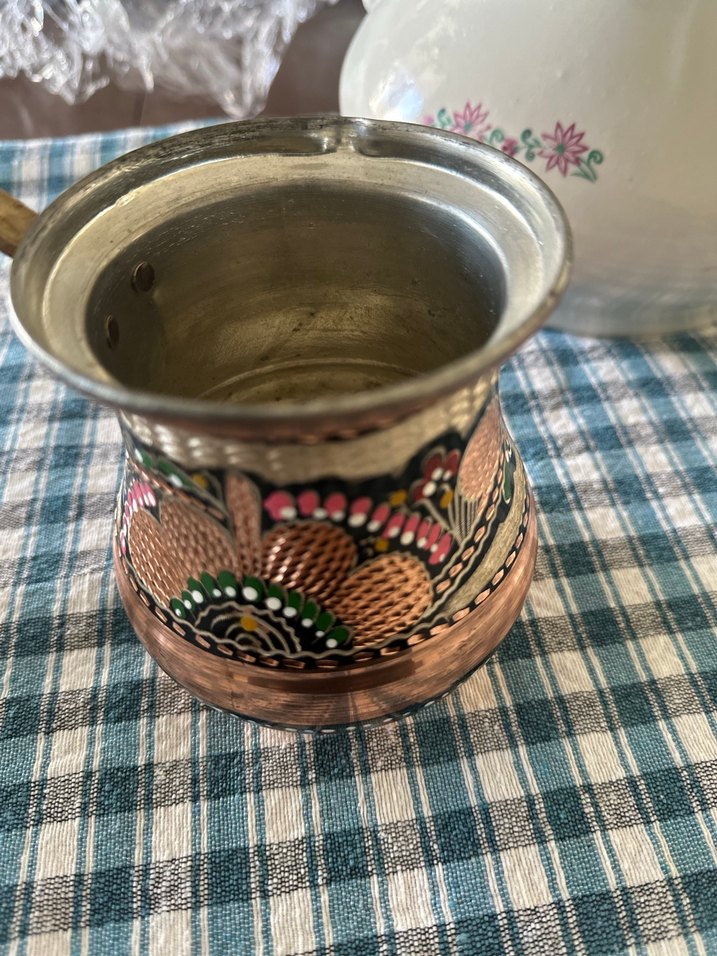 Kahverengi İşlemeli Bakır Cezve - Görsel 2