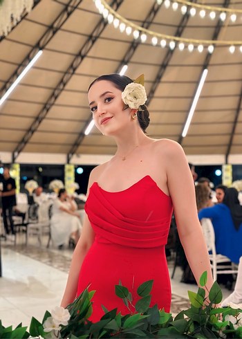 Trendyol & Milla Kırmızı Drapeli Uzun Straplez Abiye Elbise