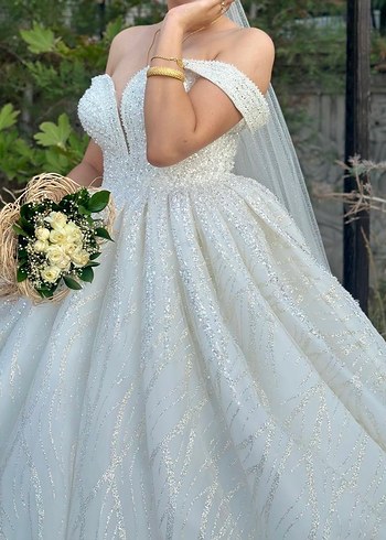 Beyaz V-Yaka Prenses Gelinlik - Görsel 4