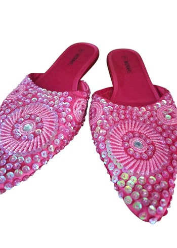 Diğer Taş ve Boncuk İşlemeli Pembe Dolgu Topuklu Kadın Terlik