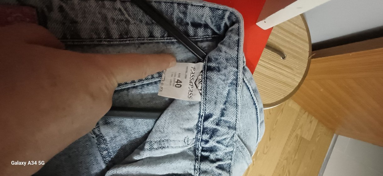 Taşlanmış  Kemerli Bol Kesim  Kot Pantolon - Görsel 3