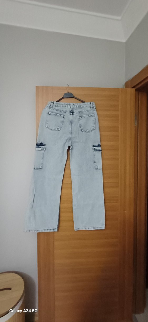 Taşlanmış  Kemerli Bol Kesim  Kot Pantolon - Görsel 2