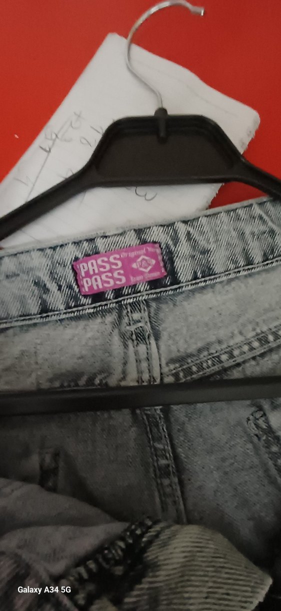 Taşlanmış  Kemerli Bol Kesim  Kot Pantolon - Görsel 4