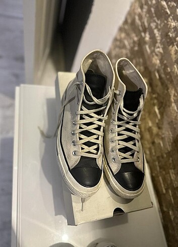 Converse birkaç kez giyildi 