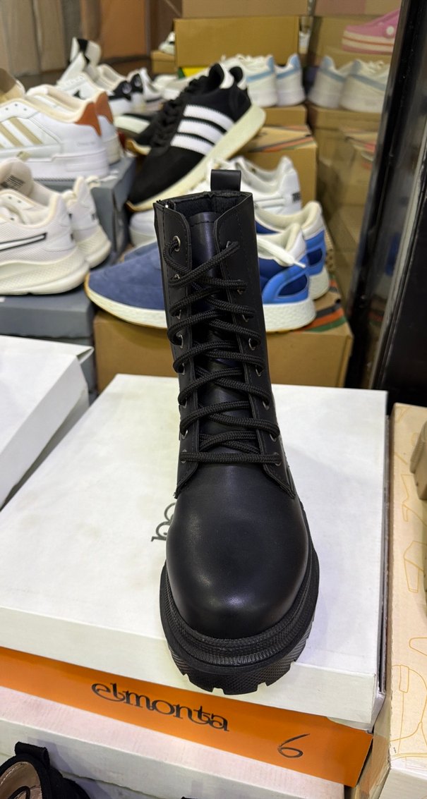 Siyah Bağcıklı Kadın Botu Blok Topuklu - Görsel 3