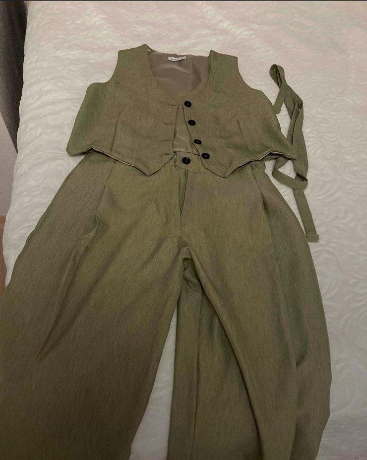 Kemerli Kolsuz Haki Yelekli Kadın Takım - Görsel 4