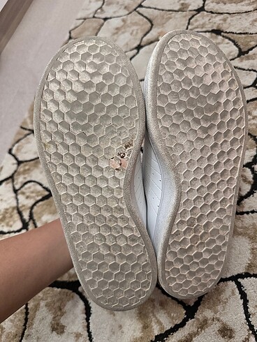 39,5 Beden beyaz Renk ADiDAS ADVANTAGE KADIN AYAKKABI