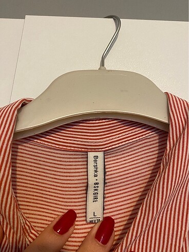 l Beden Bershka gömlek