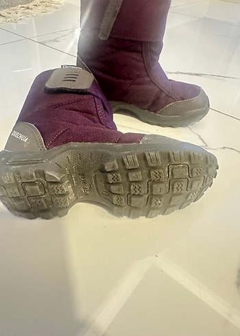 Kız Çocuk Cırt Cırtlı Bot - Görsel 3