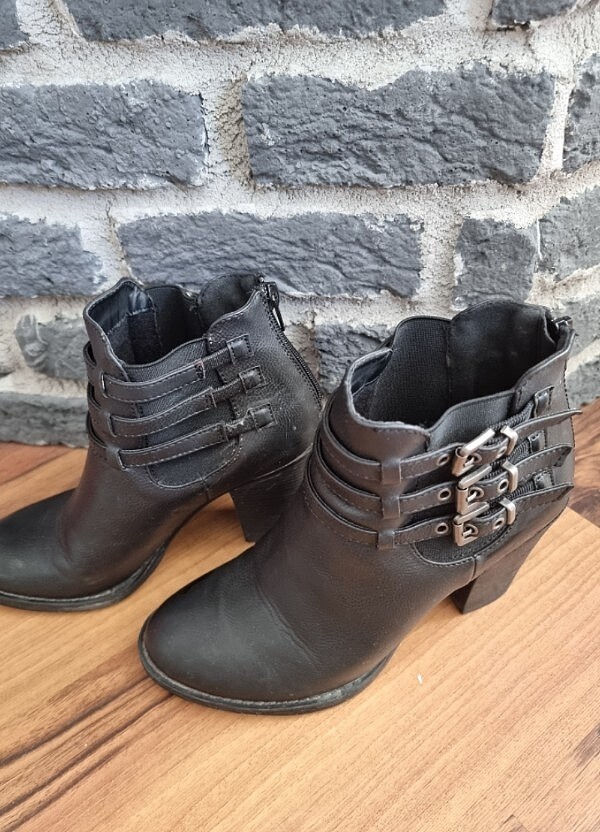 Topuklu Bot - Görsel 2