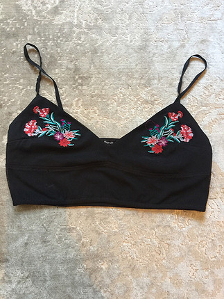 m Beden siyah Renk Bershka işlemeli mini üst