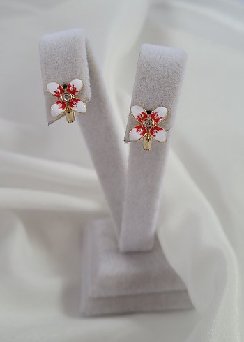 Çiçek Desenli Mini Beyaz Küpe - Görsel 2