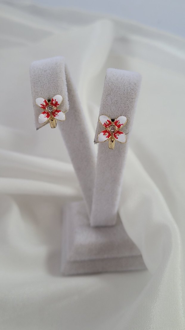 Çiçek Desenli Mini Beyaz Küpe - Görsel 2